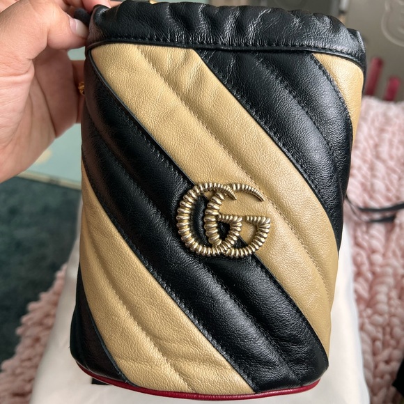 Gucci bucket bag - Picture 2 of 4